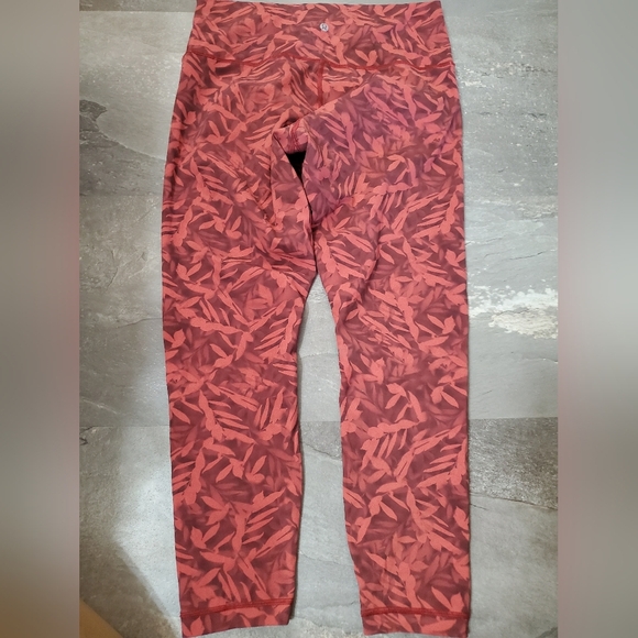 Lululemon Wunder Under High-Rise Crop Tight. 24". Luxtreme. Orange-red. Size 12. - Picture 9 of 12